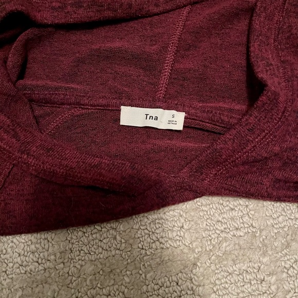 TNA Lightweight Hoodie - Picture 3 of 5